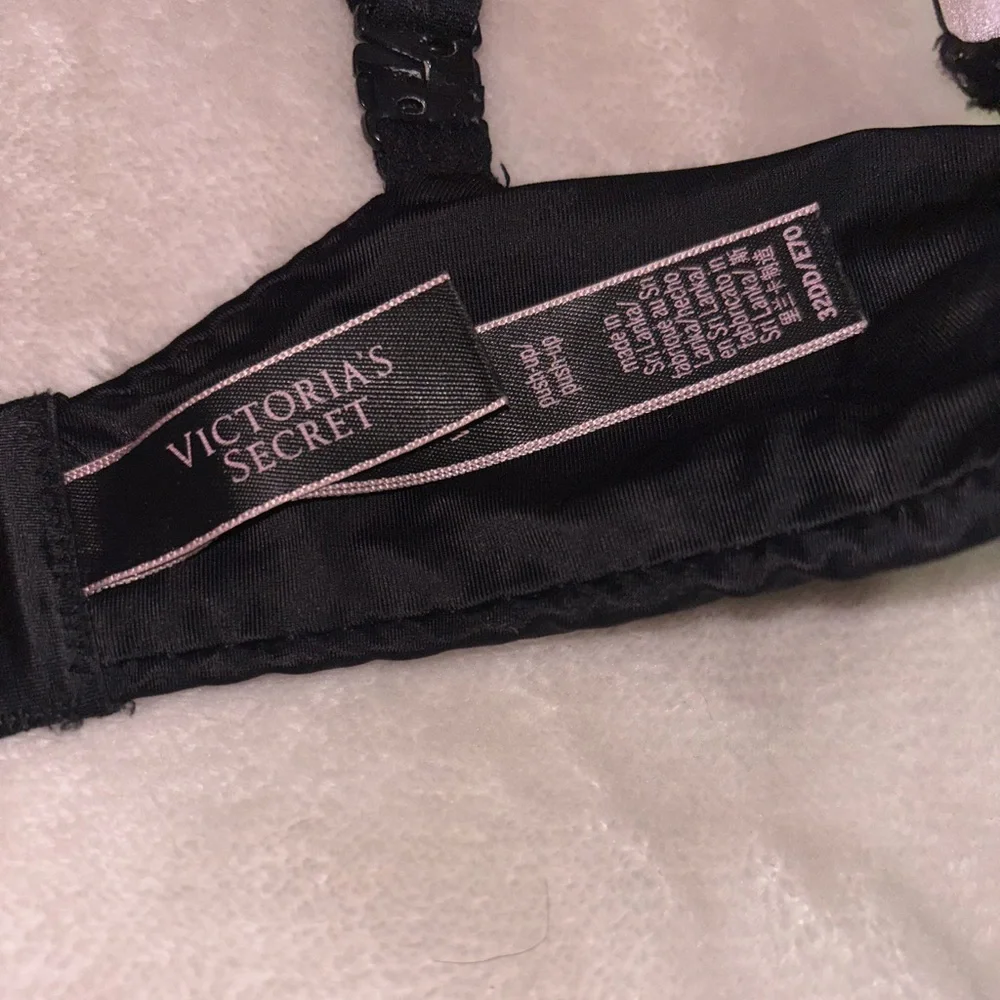 Victoria’s Secret push up bra - Picture 4 of 6